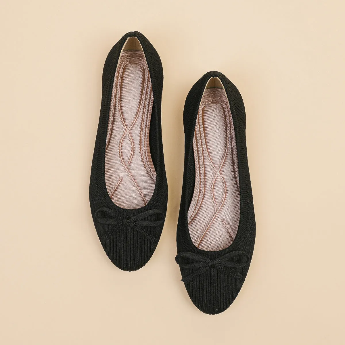 Women's round toe flat pumps with fabric upper in butterfly print colours