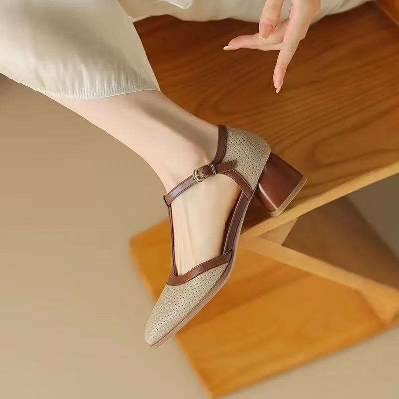 Retro colour block hole sandals with chunky heel in apricot