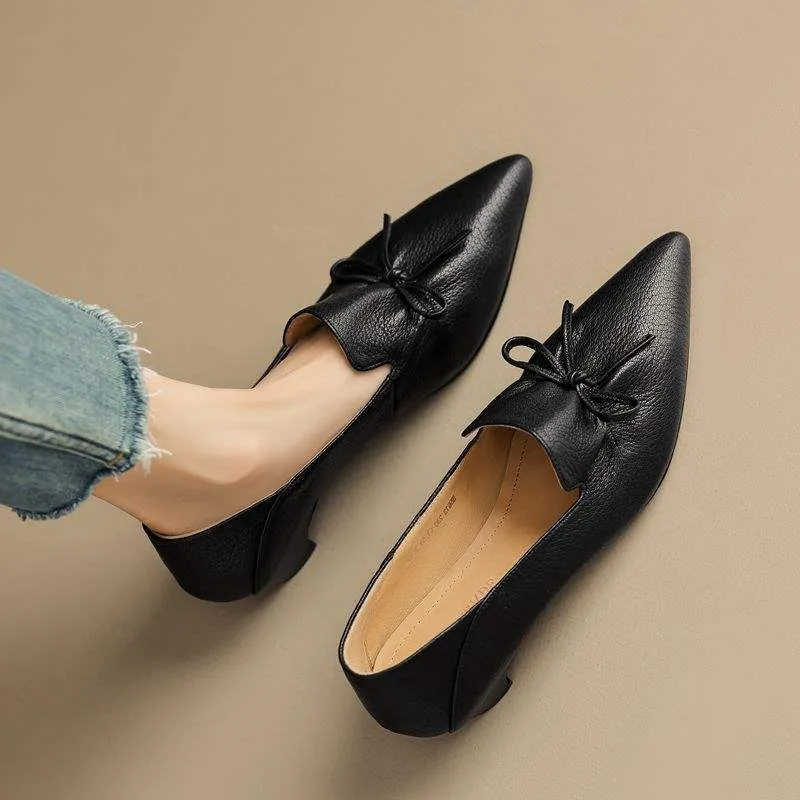 Women's low heel pointed toe shoes in black, PU upper, size 35-42, side view
