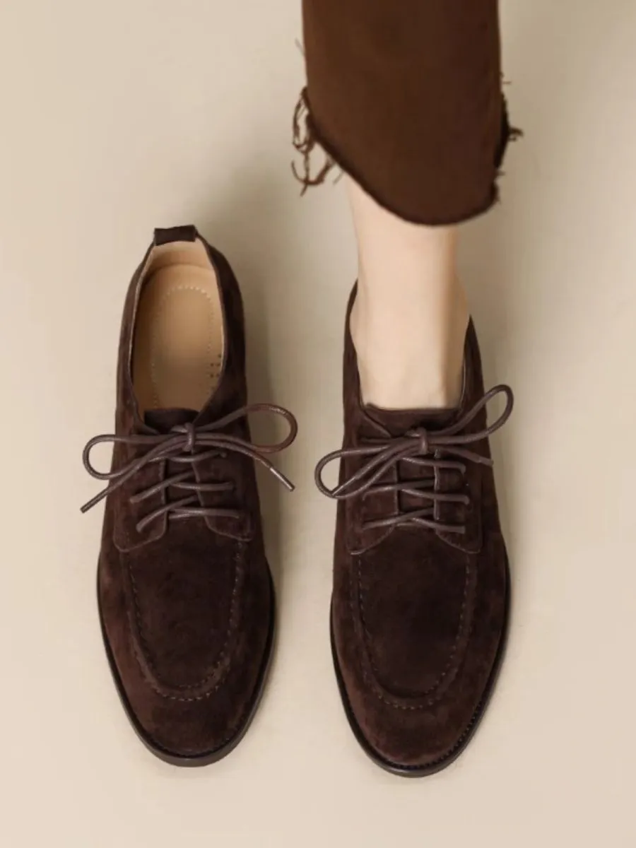 Retro suede lace-up pumps for women, square toe, mid heel, black colour