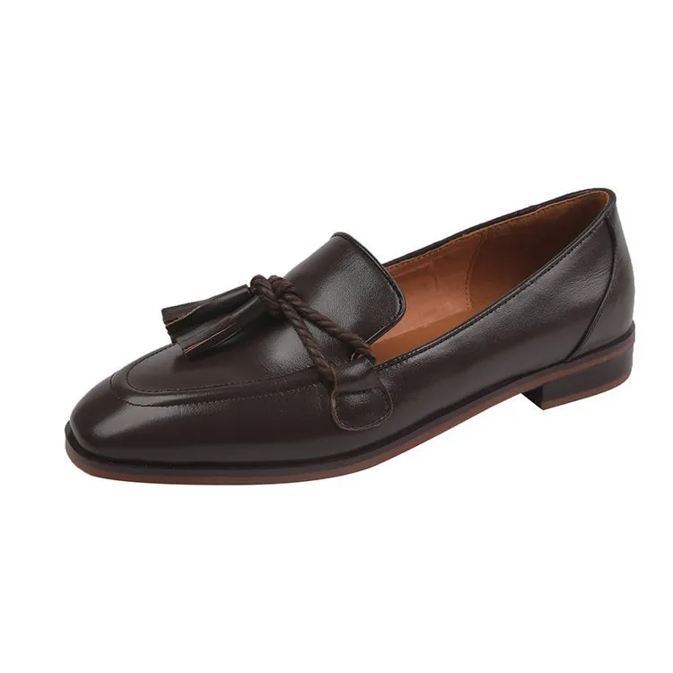 Vintage women's low-cut round head tassel shoe with low square heel in black – PU upper rubber sole size 34-39