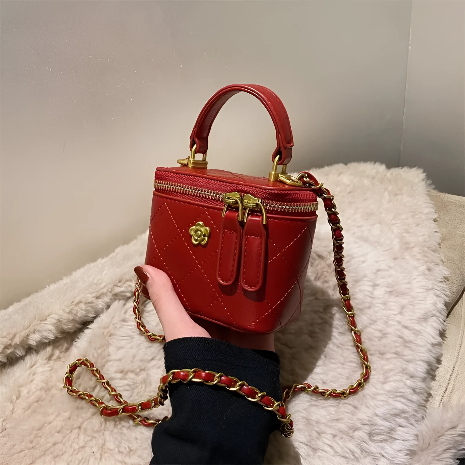 Portable Diamond Chain Mini Satchel nylon crossbody bag with chain strap in beige colour
