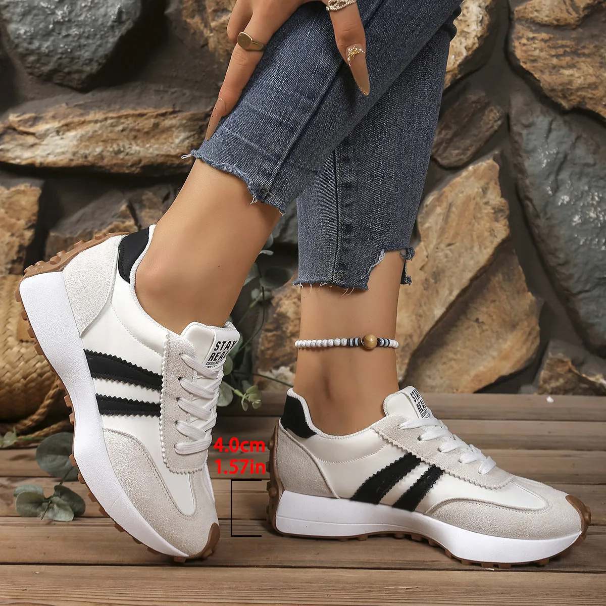 Women's thick bottom breathable casual sneakers in black with PU upper and flat heel