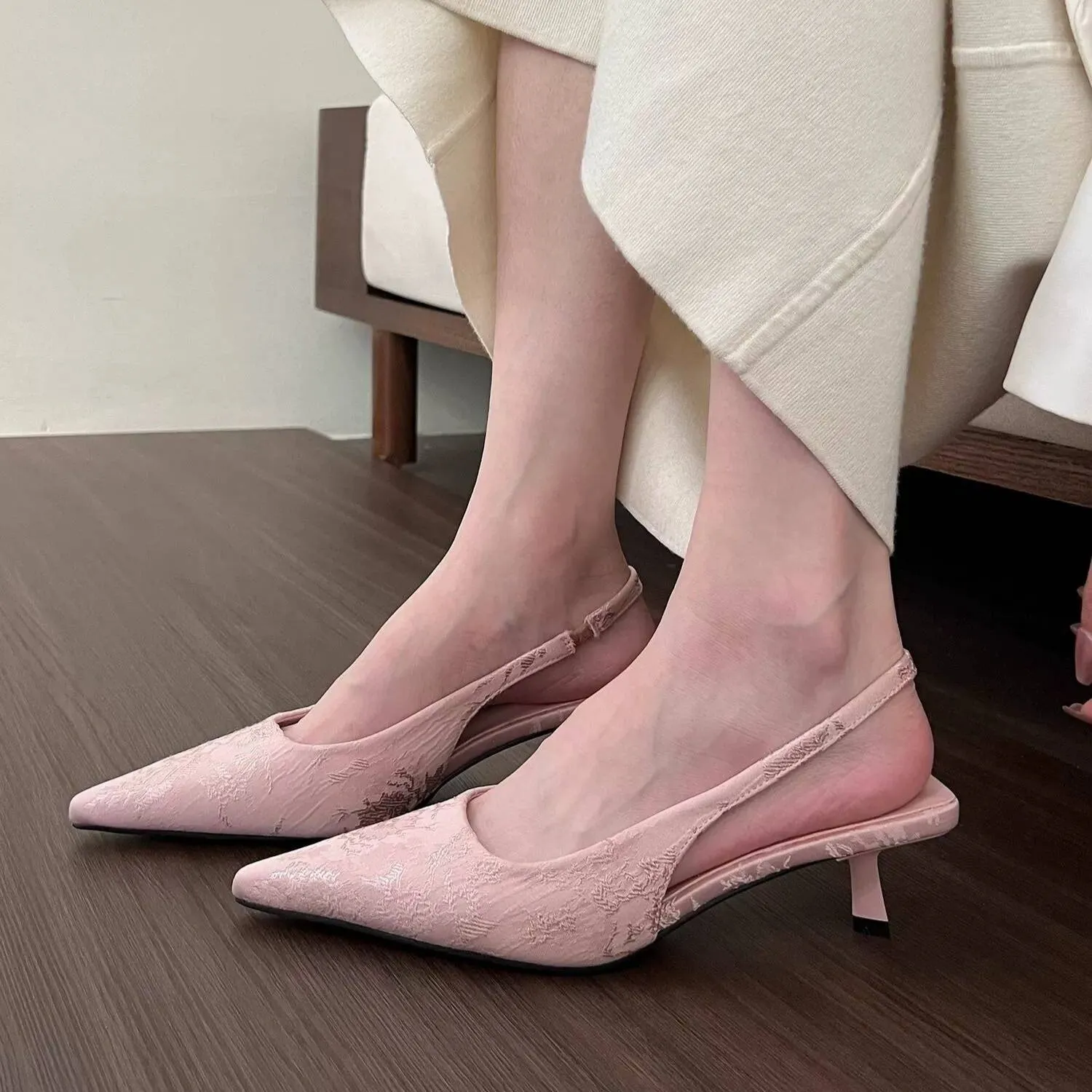 Women's Mary Jane stiletto heels with buckle, mid heel 3-6cm, cotton lining, available in milky white