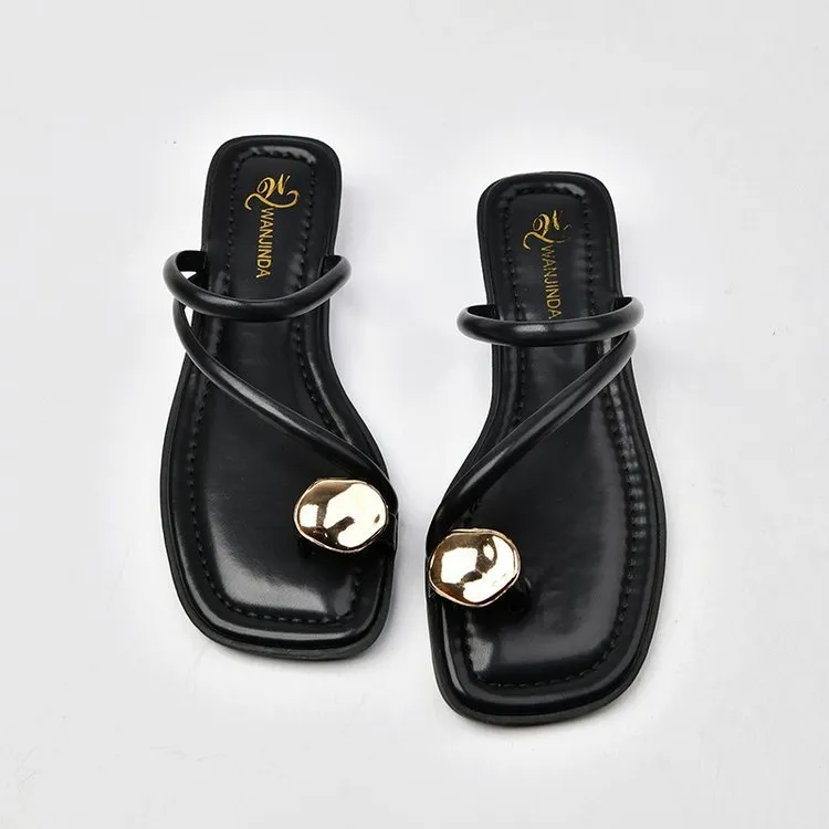 French style women's flat sandals with metal toe covering in Beige White, artificial PU upper, rubber sole