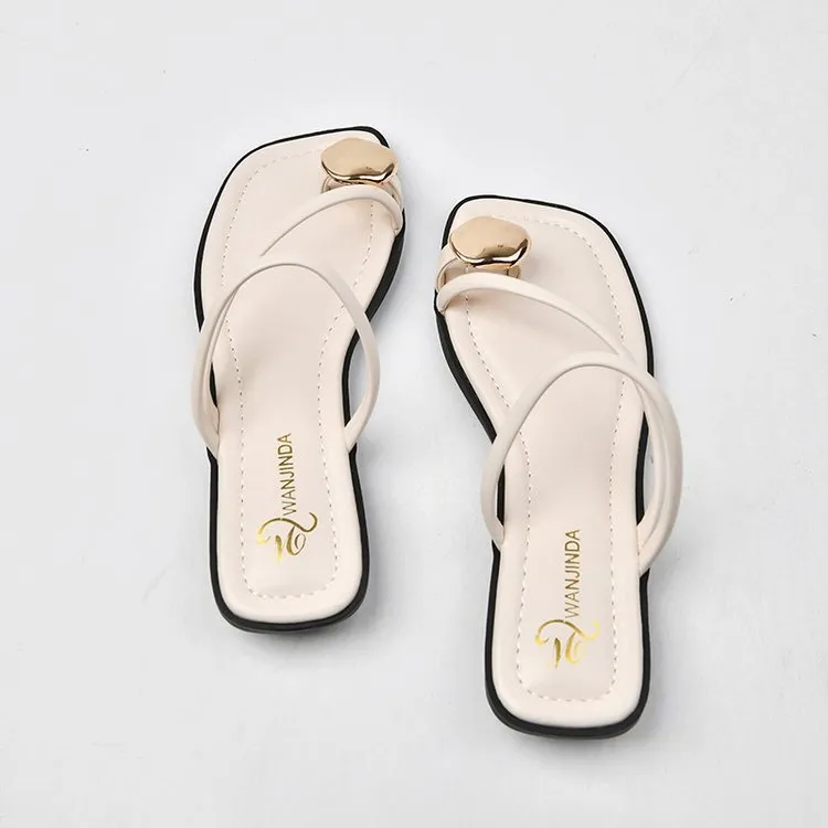 French style women's flat sandals with metal toe covering in Beige White, artificial PU upper, rubber sole