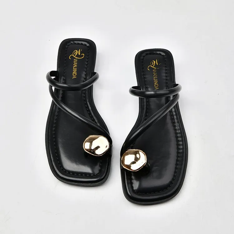 French style women's flat sandals with metal toe covering in Beige White, artificial PU upper, rubber sole