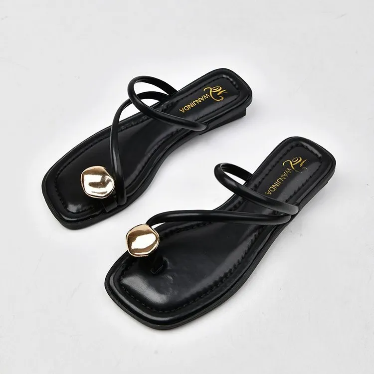 French style women's flat sandals with metal toe covering in Beige White, artificial PU upper, rubber sole