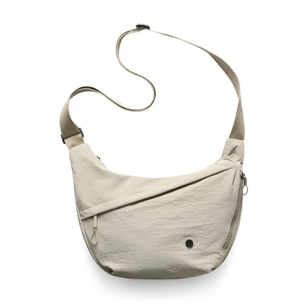 Simple casual nylon shoulder messenger bag, large capacity, dumpling shape, Black colour