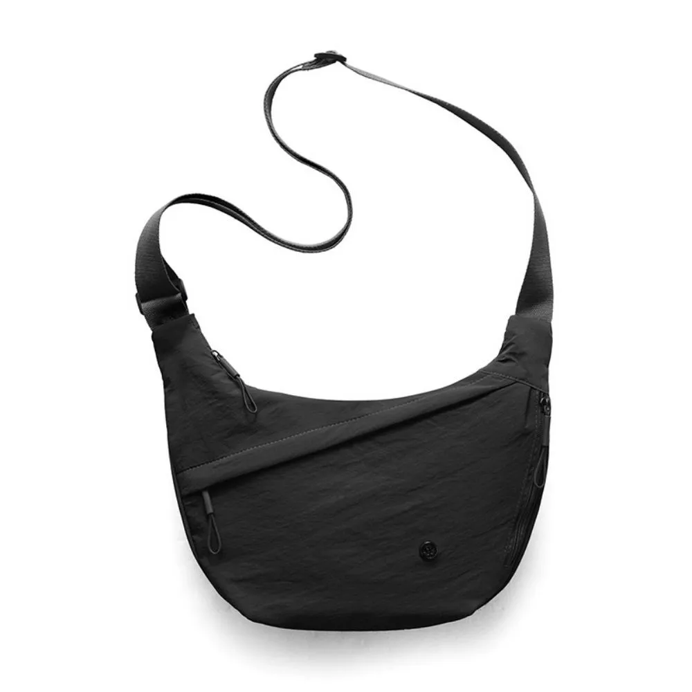 Simple casual nylon shoulder messenger bag, large capacity, dumpling shape, Black colour