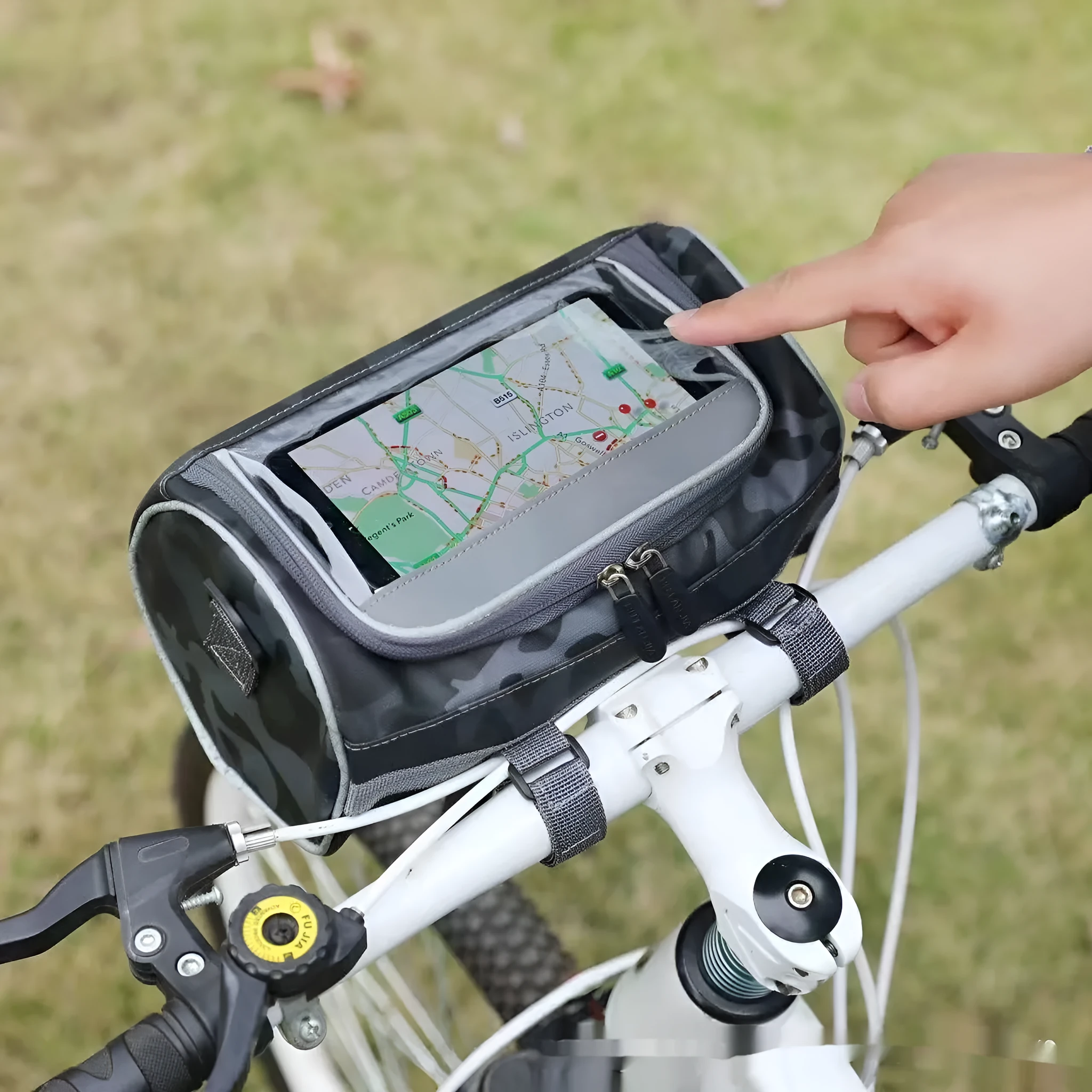 Mountain bike touch screen navigation front bag in black Oxford cloth with handlebar mounts and 5 inch device capacity