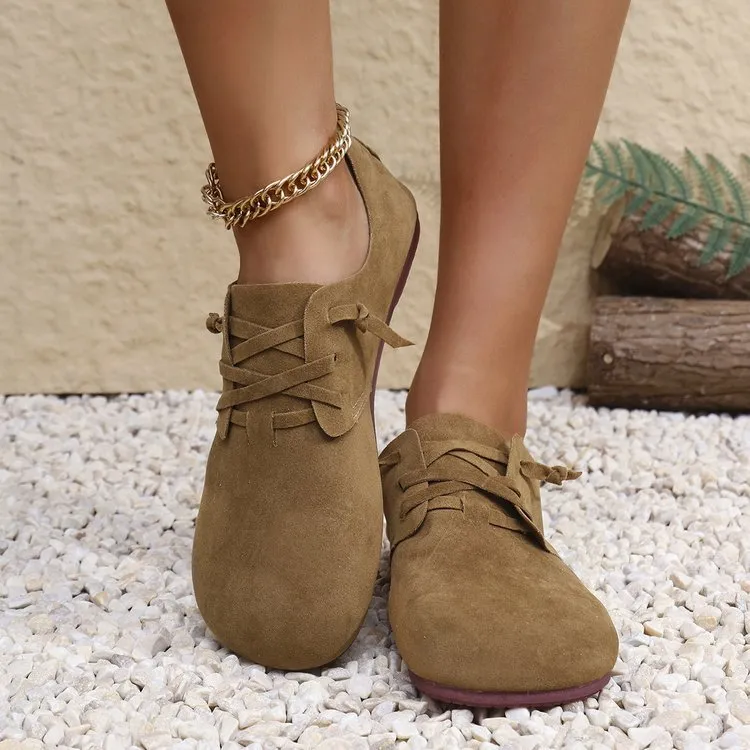 Women's retro flannel casual pumps in brown with corduroy upper, flat heel, and front lace-up