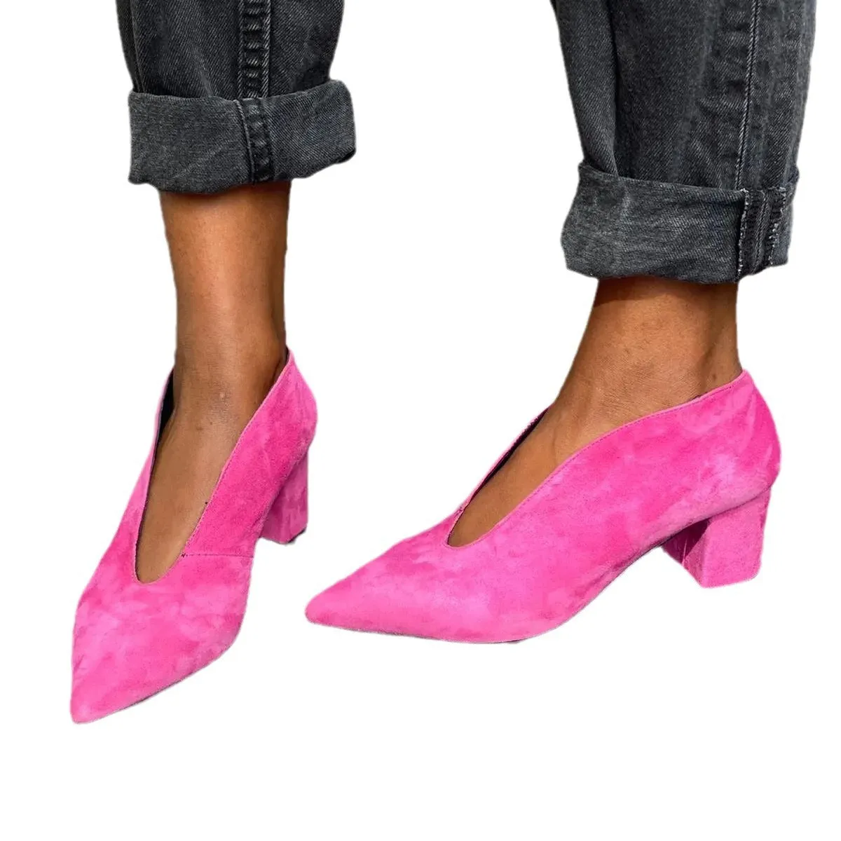 Women's fashion suede pointed-toe slip-on stiletto heel shoes in pink with rubber sole and shallow mouth design