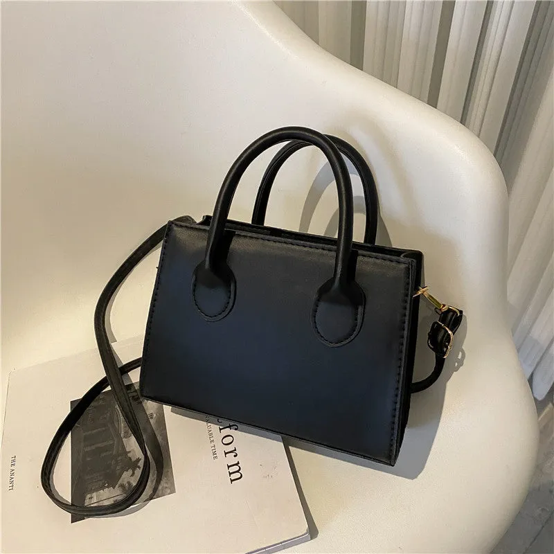 Retro casual women's small square bag in PU leather with single shoulder strap and document compartment