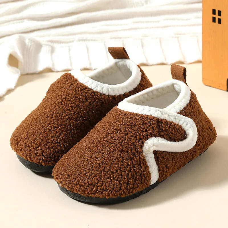 Children's cotton fleece slippers with anti-slip rubber sole in beige colour