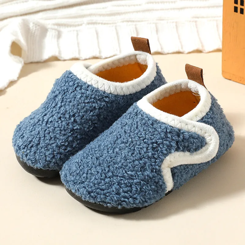 Children's cotton fleece slippers with anti-slip rubber sole in beige colour
