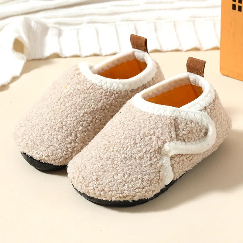 Children's cotton fleece slippers with anti-slip rubber sole in beige colour