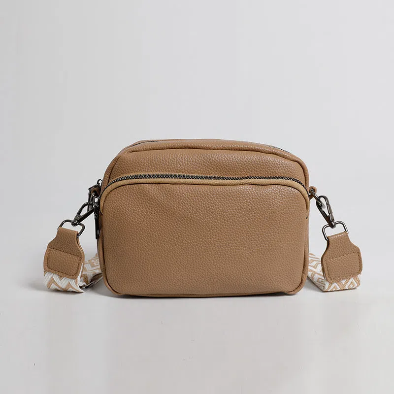 Girl bag with contrast stitching, three-dimensional shape, multi-layer compartments, and zipper pocket, in khaki colour