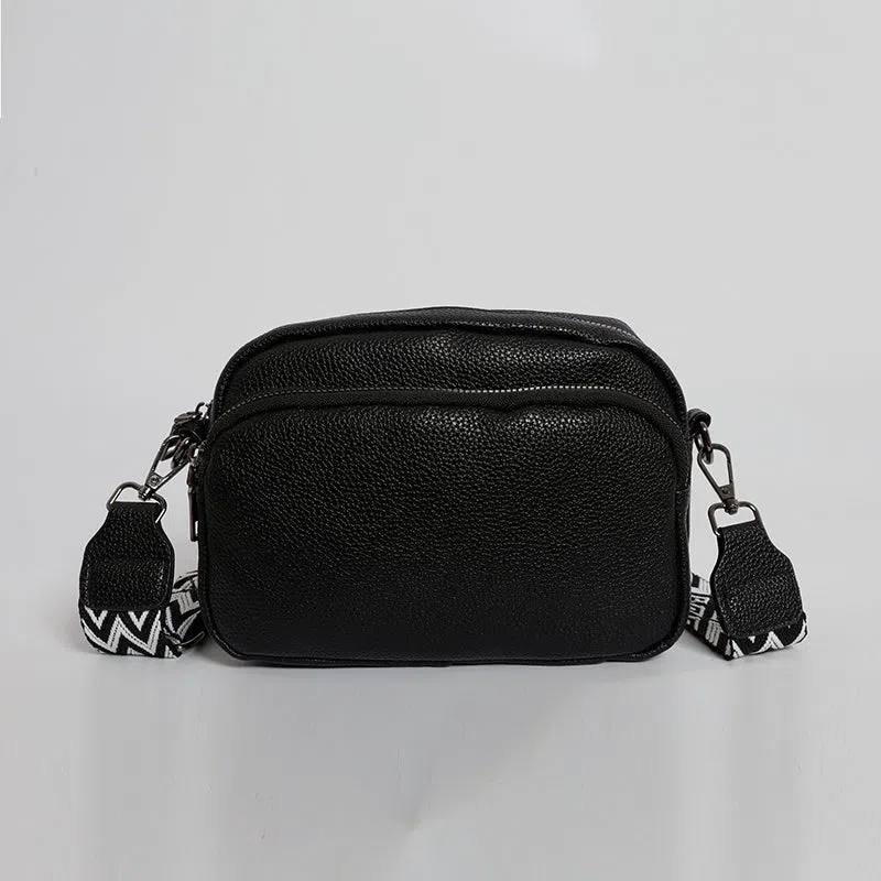 Girl bag with contrast stitching, three-dimensional shape, multi-layer compartments, and zipper pocket, in khaki colour