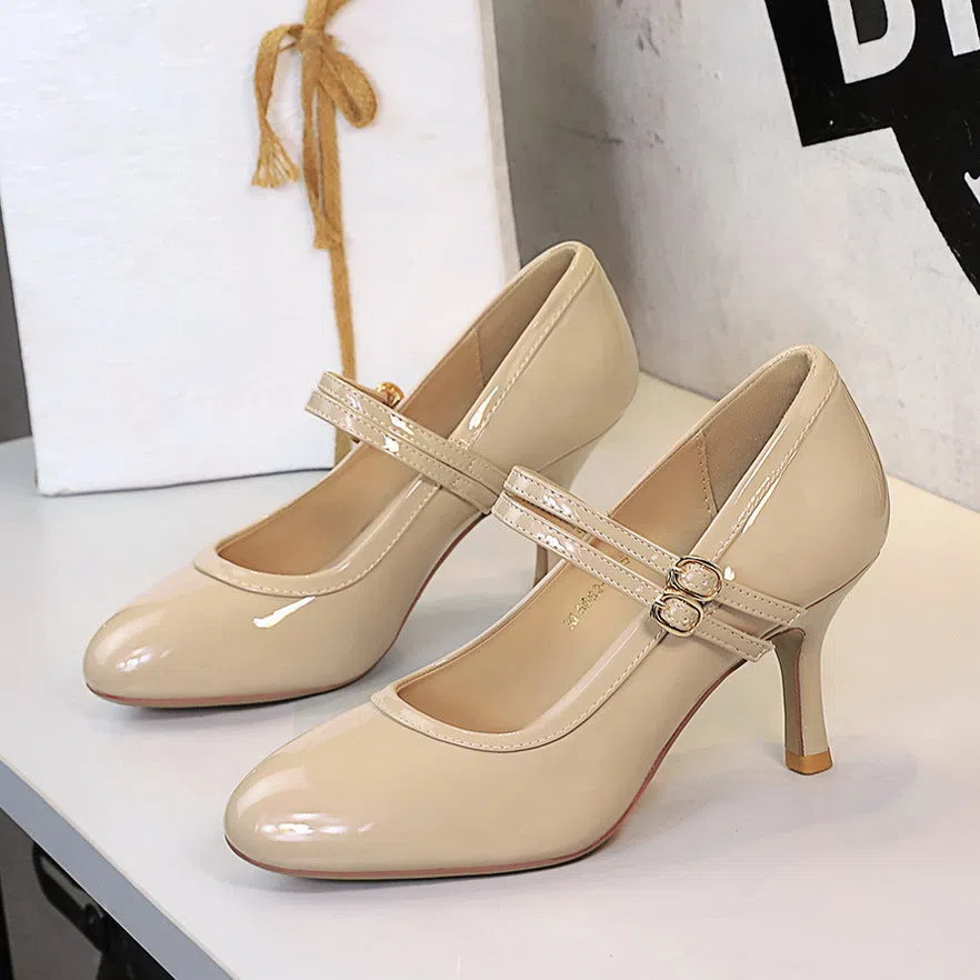 Slender heel round toe shallow double buckle Mary Jane shoes in solid colour with rubber sole