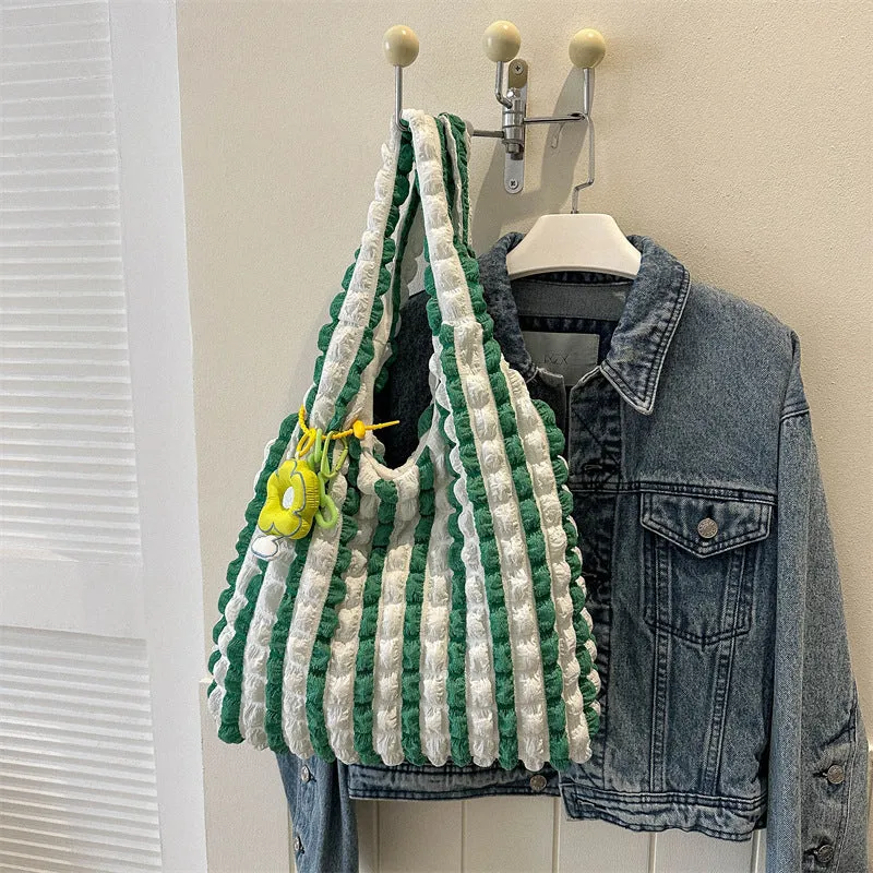 Women's pleated bubble shoulder bag in vertical square shape with pendant accessory
