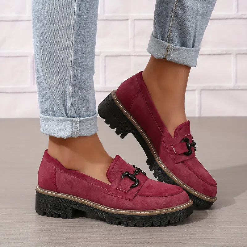 Women's loafers with horsebit decoration, rubber upper, solid colour, fish mouth toe