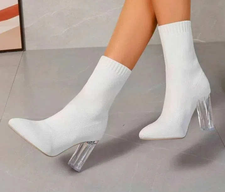 Women's chunky heel knitted suede ankle boots with pointed toe in solid colour slip-on design for autumn winter