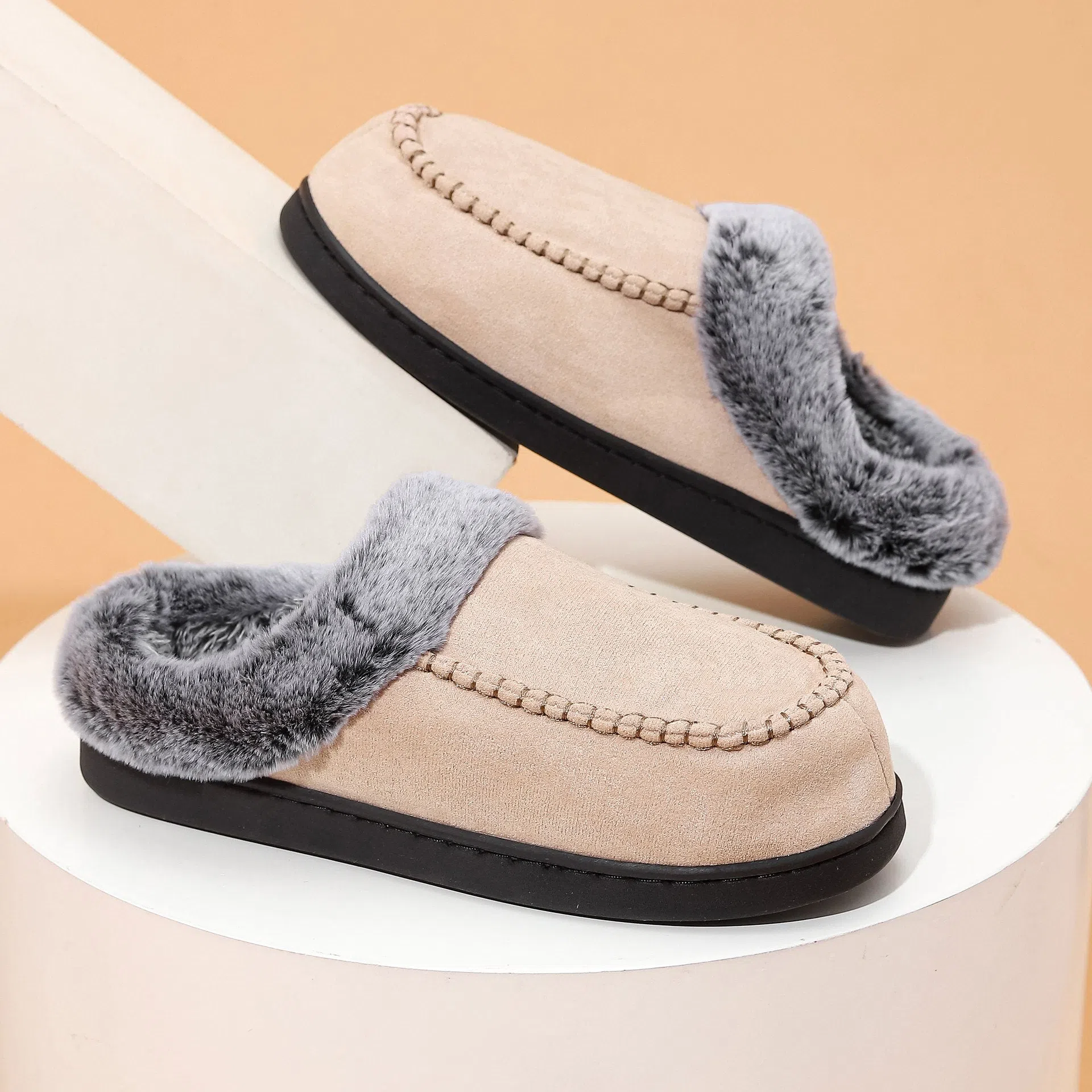 Fleece-lined thickened cotton slippers with plaid pattern and non-slip TPR sole in khaki colour
