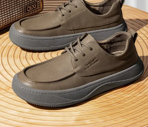 British retro brown big toe casual leather shoes in khaki colour with visible stitching and rubber sole