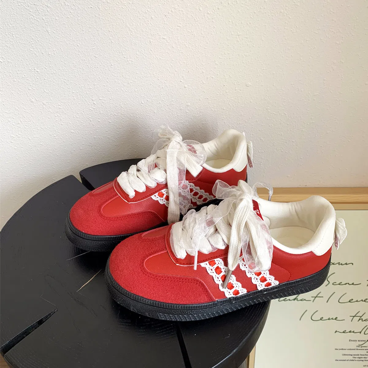 Flat casual shoes with lace bow, colour-block pattern, mid-cut vulcanised sole, synthetic PU upper, available in Light Blue