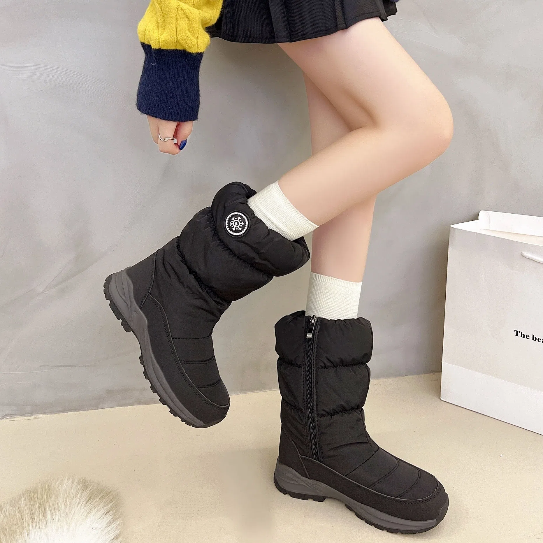 Women’s thickened cotton mid-calf snow boots with side zipper and chunky heel in black waterproof silk upper