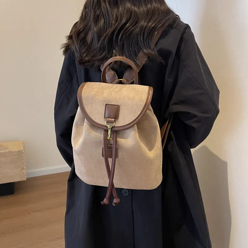 Casual women's suede backpack in PU with patchwork stitching, available in multiple colours, urban minimalist style