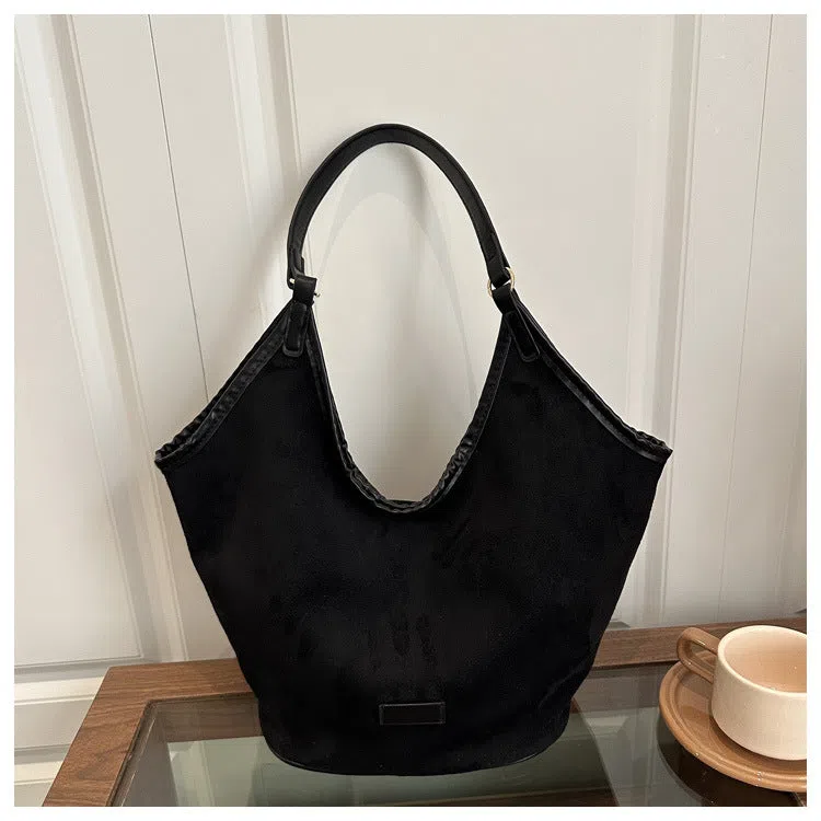 Women's corduroy tote bag with stitched seams, phone pocket, black colour, 45x20.5x37.5cm