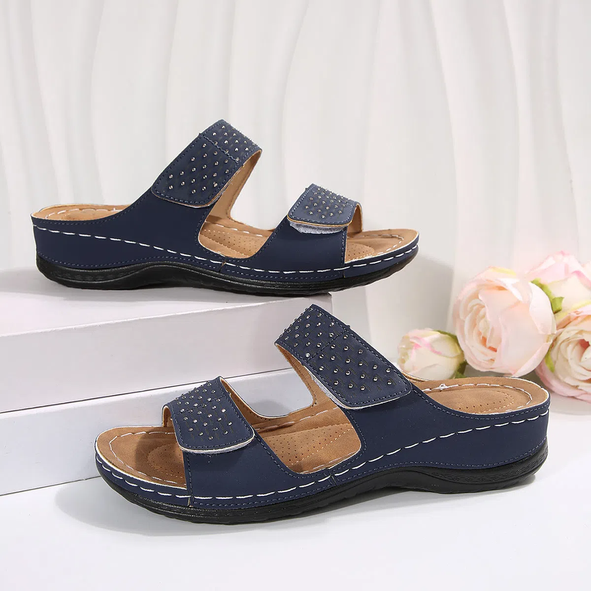 Women's plus-size hollowed-out wedge sandals in synthetic PU with open toe