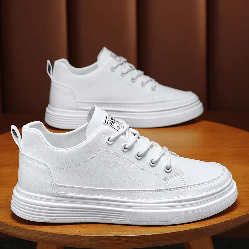 Men's mid-cut casual shoes in solid colour with synthetic PU upper, front laces, rubber sole, breathable mesh lining, waterproof and non-slip
