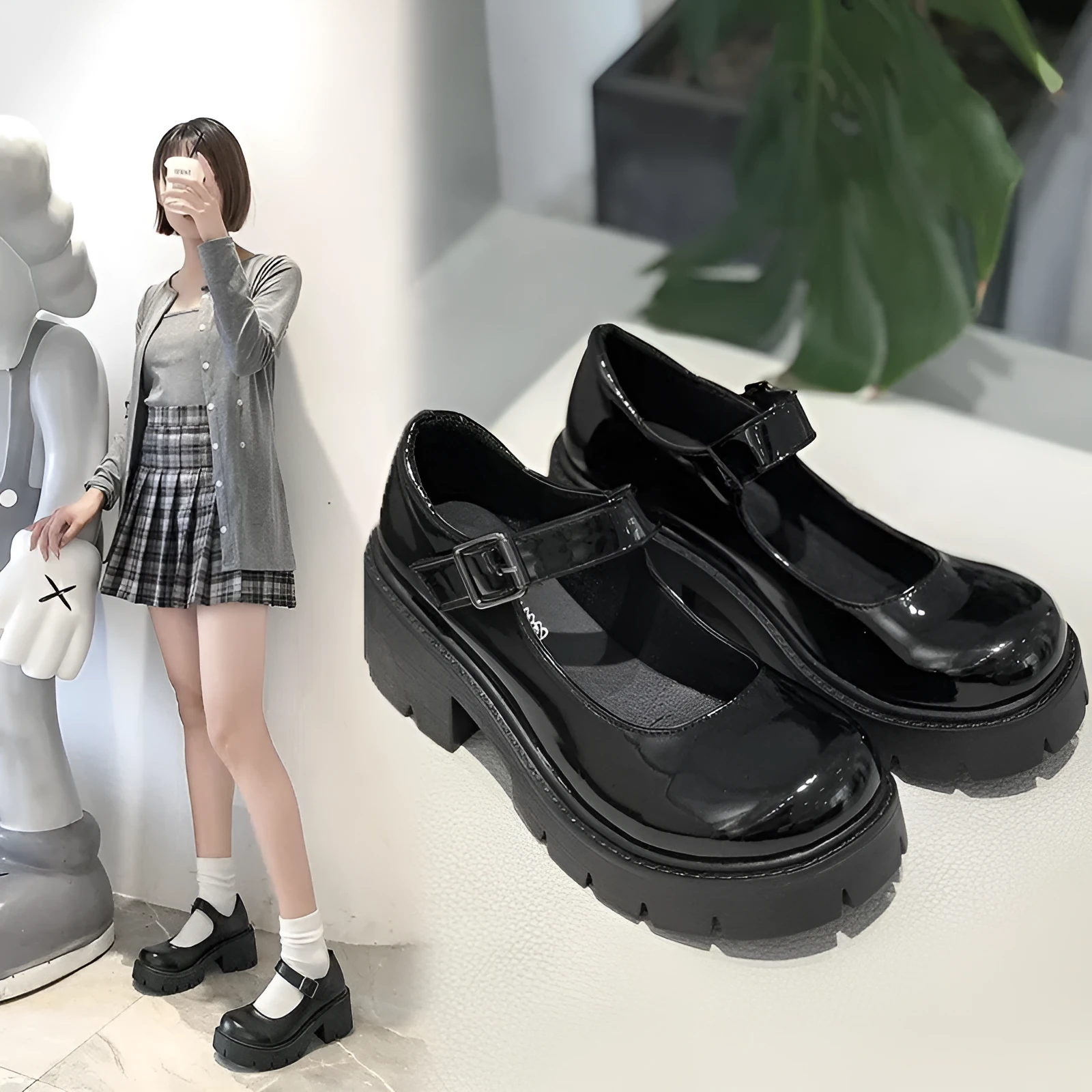 Chunky-heeled thick-soled JK uniform pumps for women with belt buckle in matte black