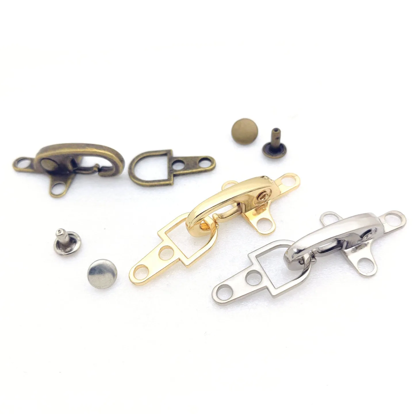 Alloy metal aircraft buckle decoration measuring 5.85cm in bronze, gold, gun colour or silver finish