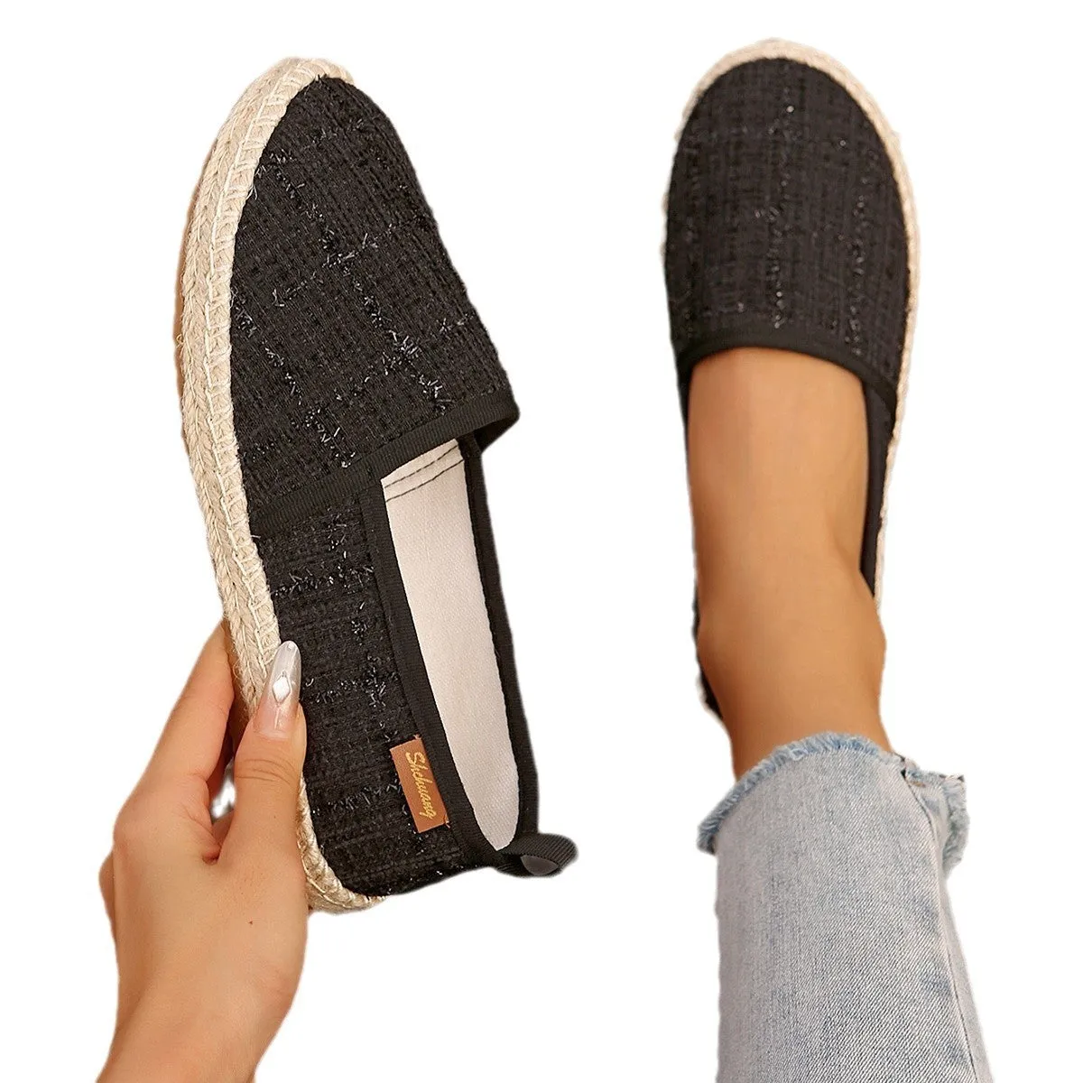 Casual rope-bottom fisherman shoes in canvas with flat heel and round toe
