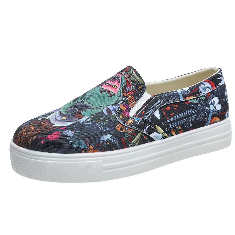 Women's low-top canvas slip-on shoes in colour matching pattern with rubber sole.