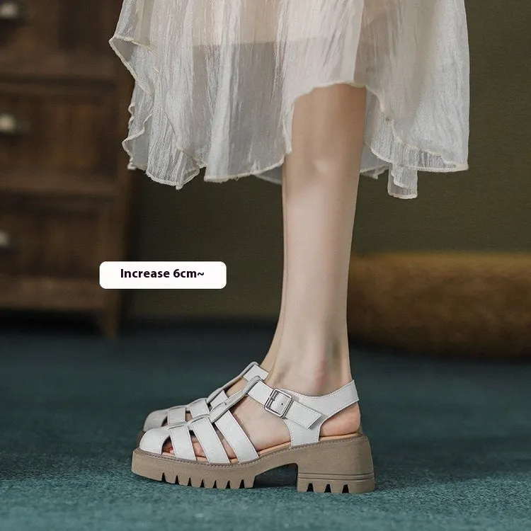 Women's black retro platform sandals with chunky heel, round toe, and adjustable buckle strap.