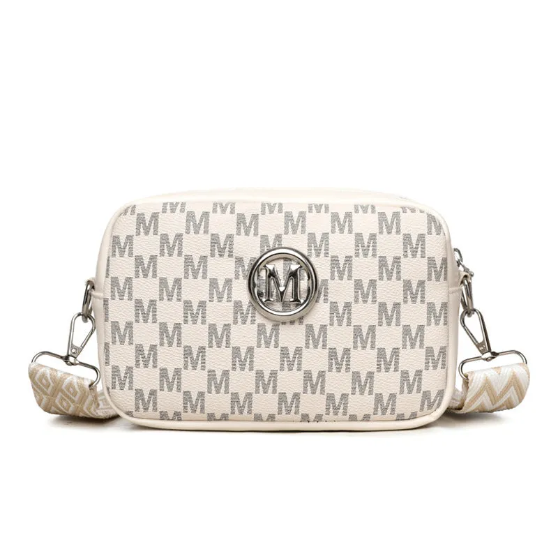 Wide-strap shoulder crossbody bag in PU material with three-dimensional pockets