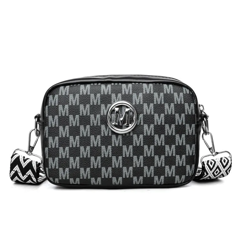 Wide-strap shoulder crossbody bag in PU material with three-dimensional pockets