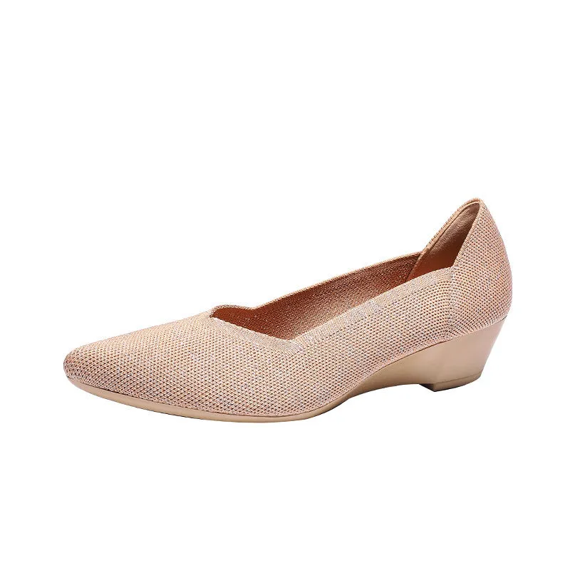 Women's wedge knit casual shoes in mid heel height with flyknit-style upper