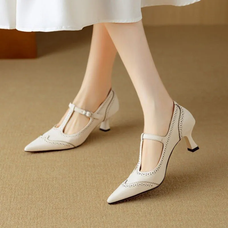 Women's black and white French vintage skull pattern stiletto heel pumps with EVA upper