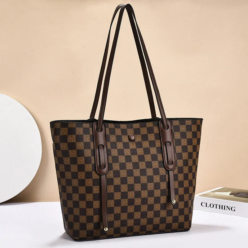 Women's retro style shoulder messenger bag in soft PU leather with chessboard pattern and square shape