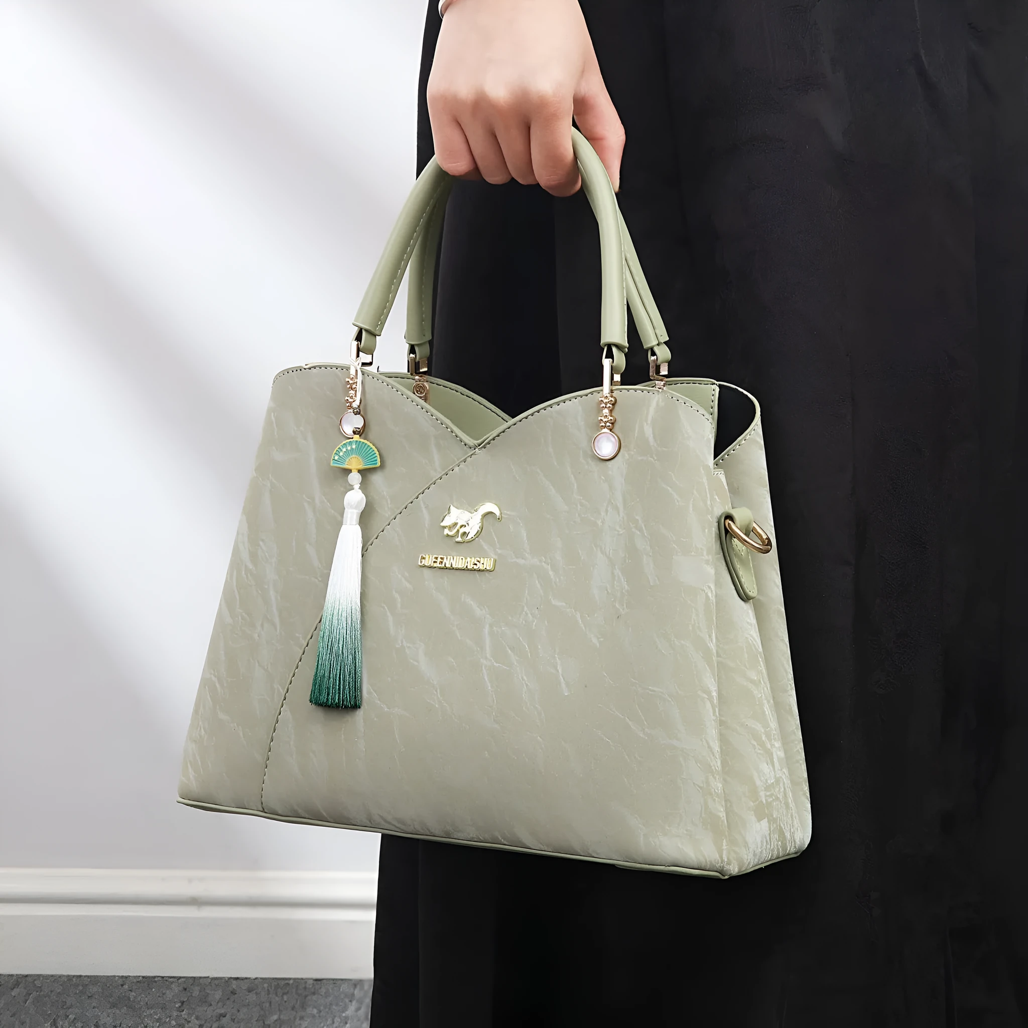 Women's soft PU leather messenger bag in horizontal square shape with urban simplicity styling