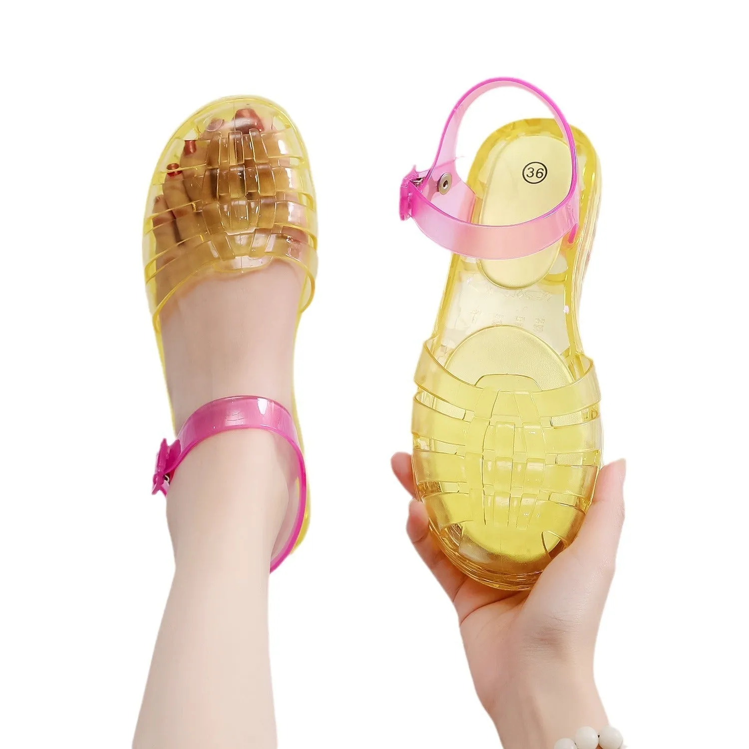 Women's hollowed-out beach flat sandals in PVC, round toe, available in black, yellow, khaki, and dark green