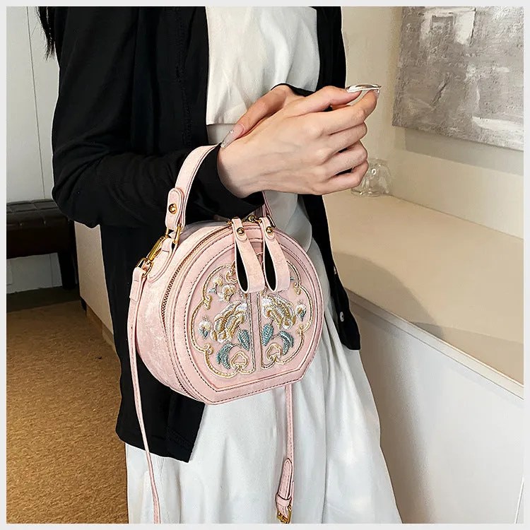 Chinese embroidery handbag in soft PU, horizontal square shape, black, with shoulder strap