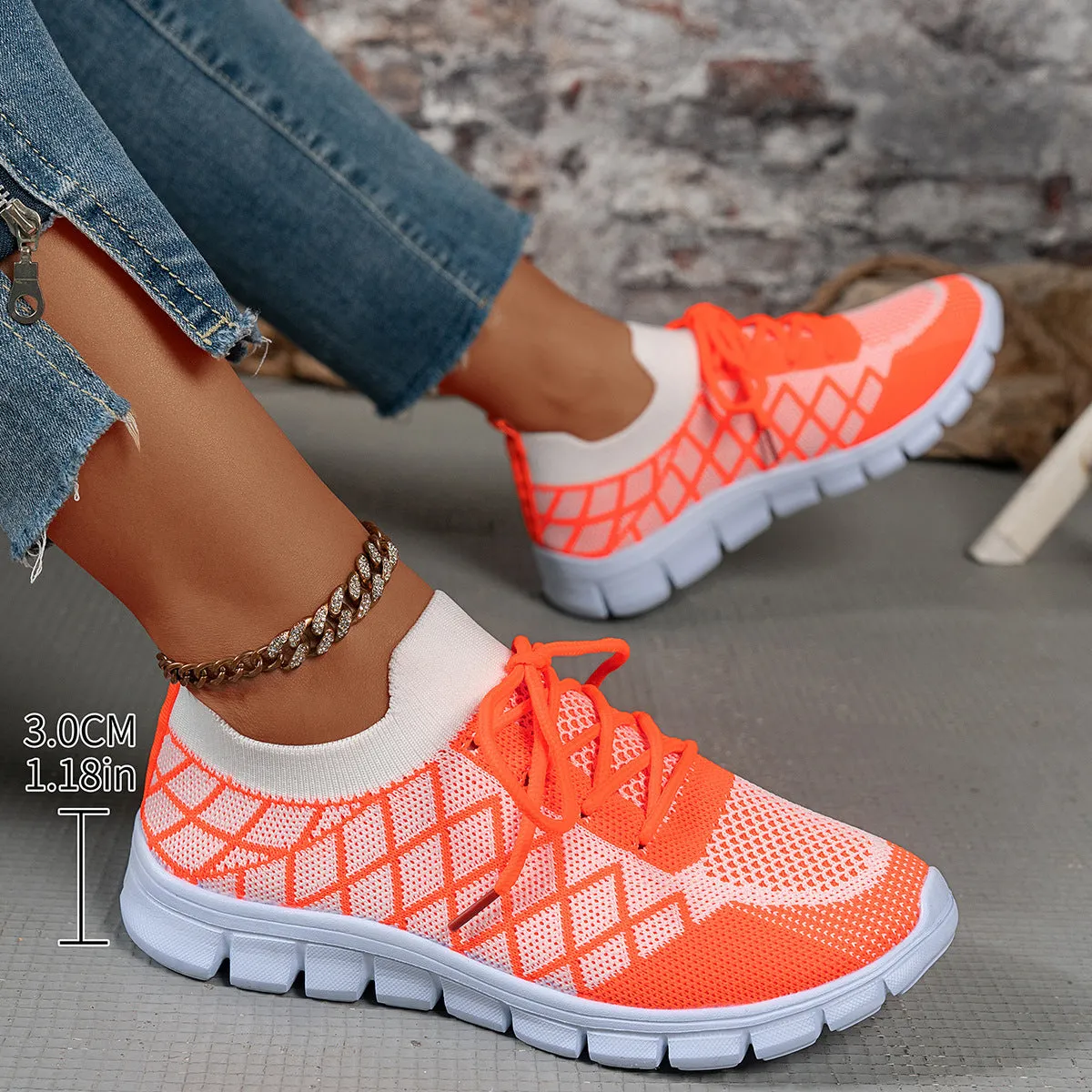 Women's colourblock plaid lace-up flyknit sneakers with breathable mesh upper and EVA sole in multiple colours