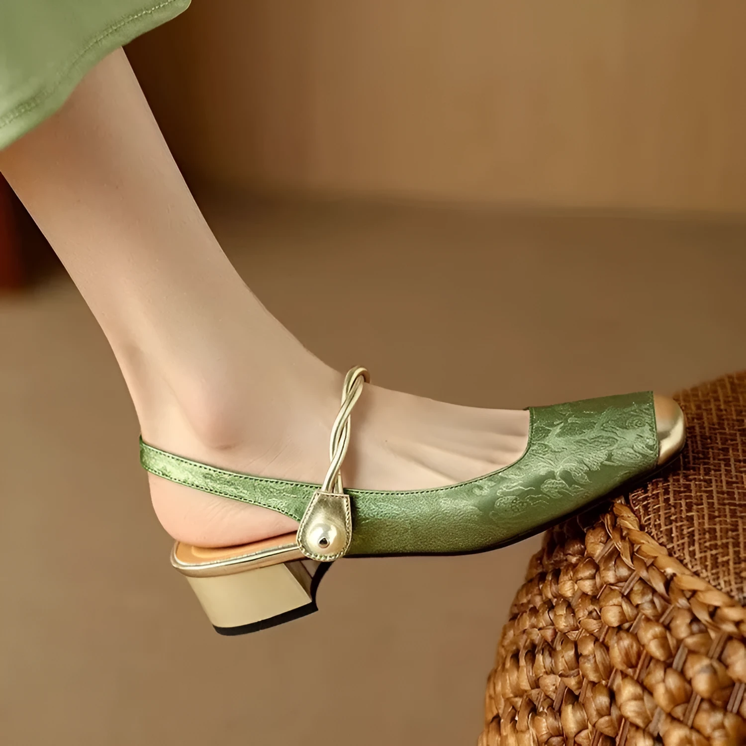 New Chinese style satin closed toe backless mid heel sandals for women in beige white